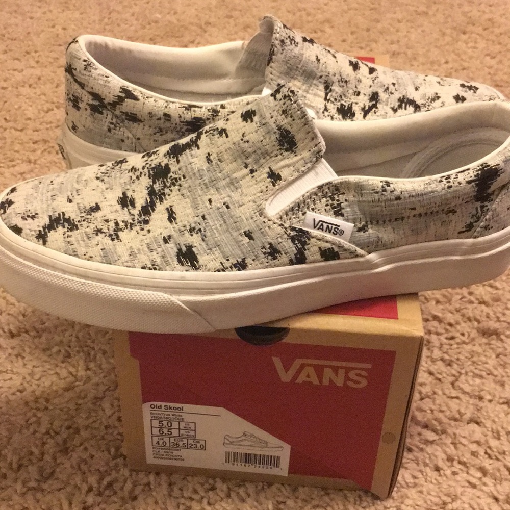 NIB! Black, White, & Silver Shimmer Vans